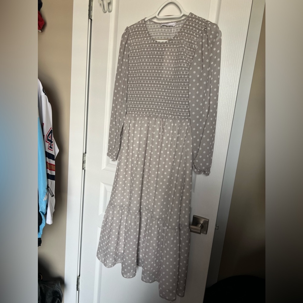 Fall 2023 Jilly Box Dress Size Small